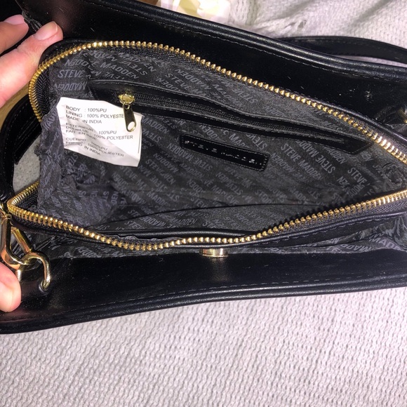 STEVE MADDEN black and gold simple crossbody purse - Picture 3 of 9